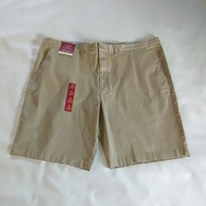 NWT New men's Merona knaki flat front shorts